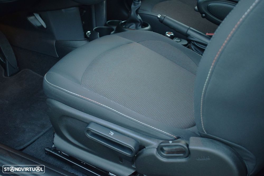 MINI 3 Portas One Classic - 38