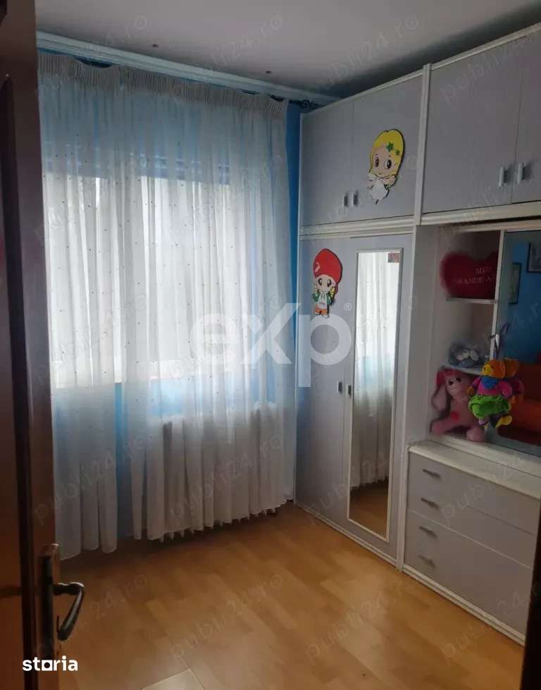 De vanzare apartament 3 camere, et 3/4, zona Inel1, Constanta — fotografia 3