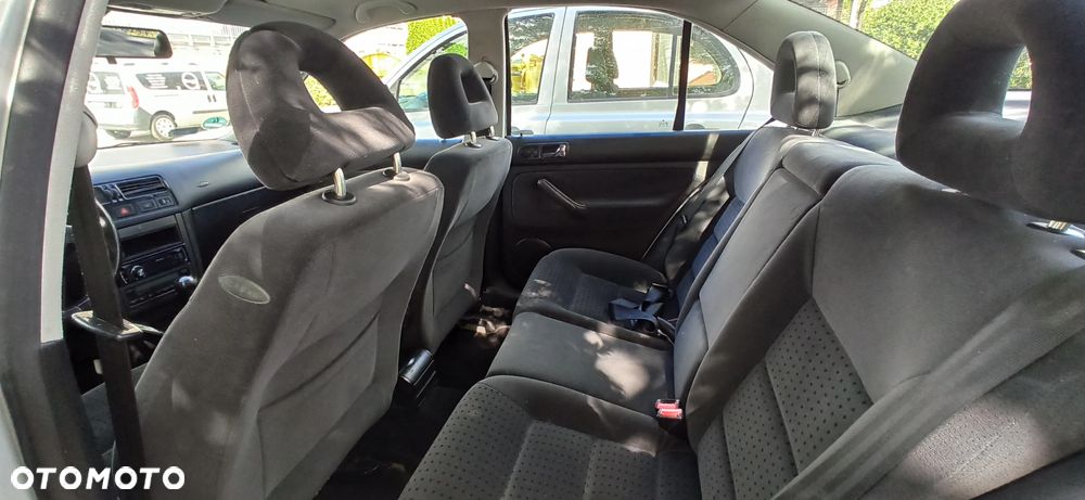 Volkswagen Bora 2.0 - 9