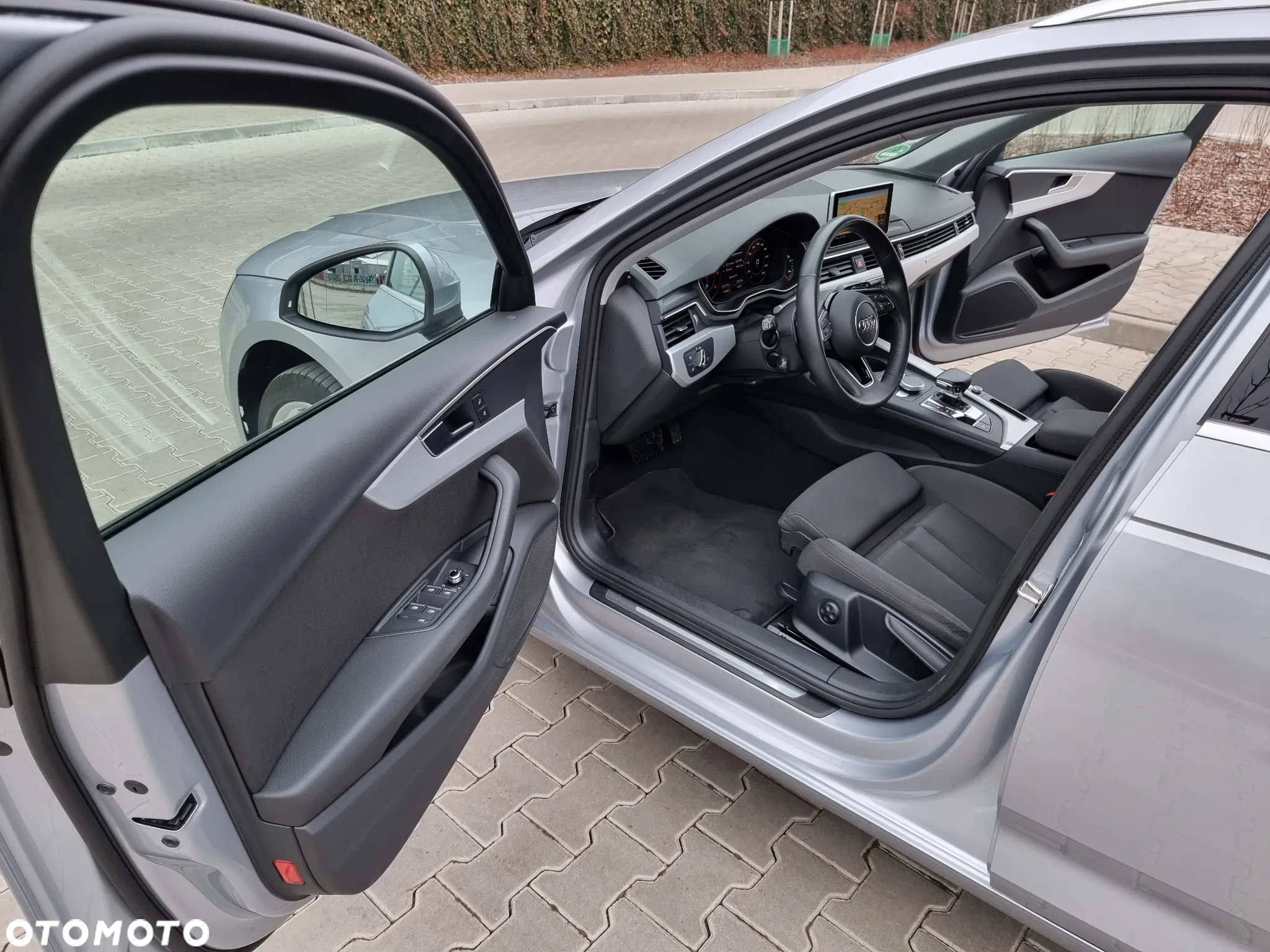 Audi A4 Avant 3.0 TDI quattro S tronic - 26