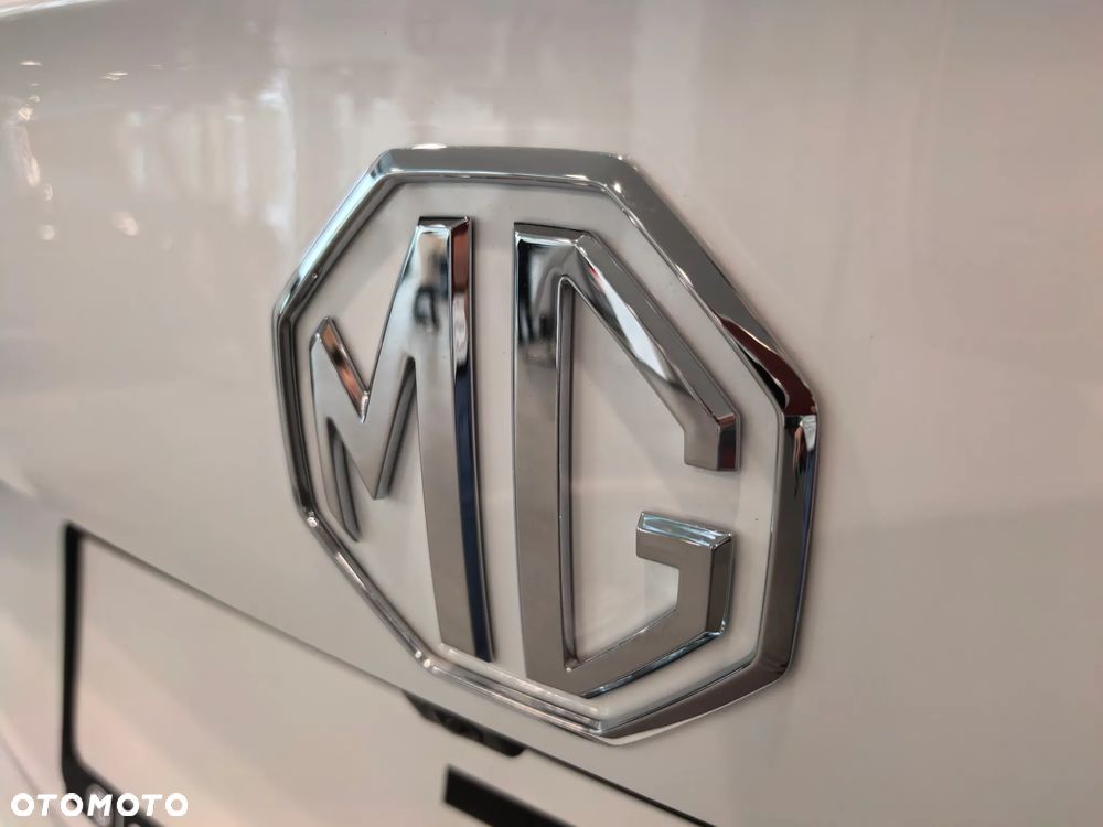 MG ZS - 20