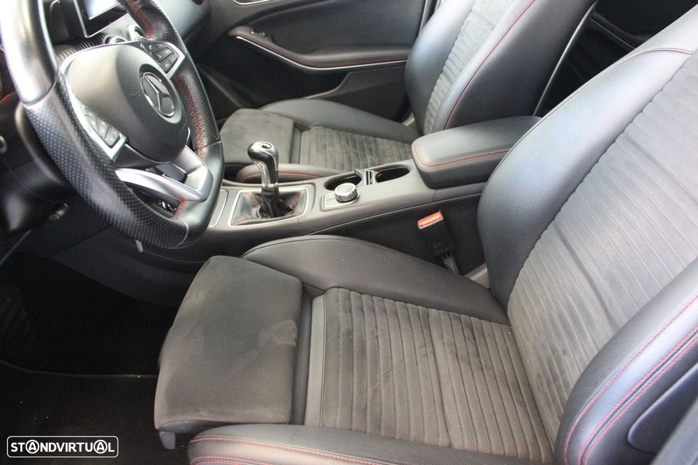 Mercedes-Benz A 180 d AMG Line - 12