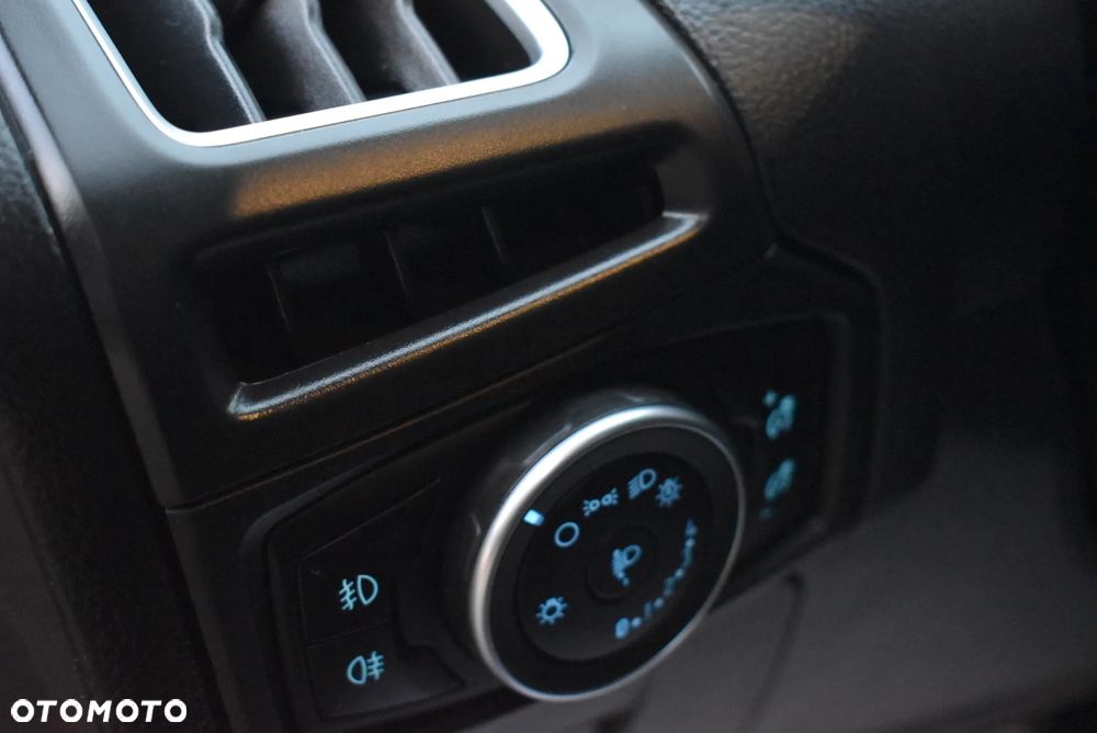 Ford Focus 1.5 TDCi DPF Start-Stopp-System Titanium - 27