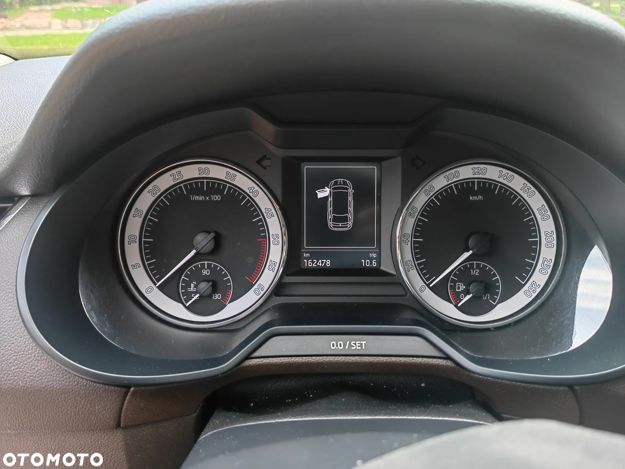 Skoda Octavia 2.0 TDI 4x4 L&K DSG - 9