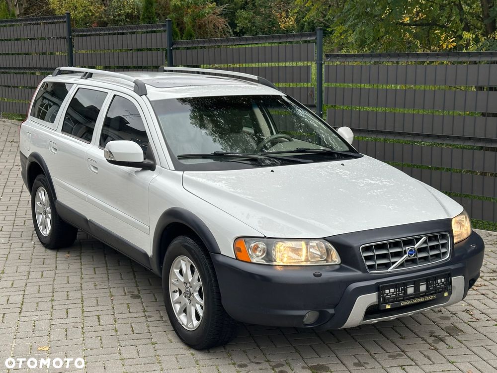 Volvo XC 70 AWD Momentum - 6