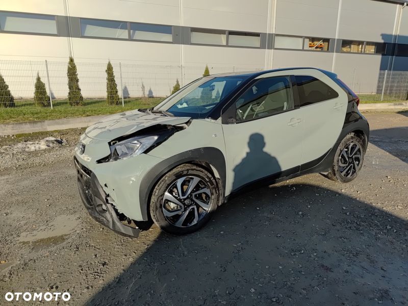 Toyota Aygo X 1.0 VVT-i Color Edition X-shift - 22