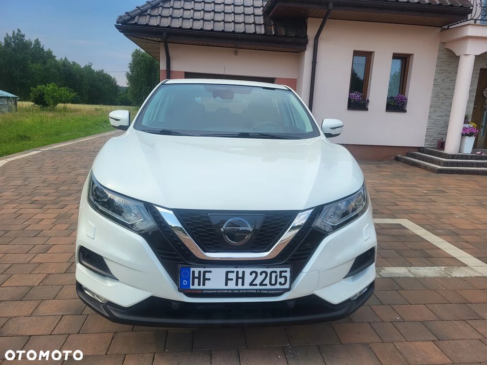 Nissan Qashqai 1.6 DIG-T 360 - 1