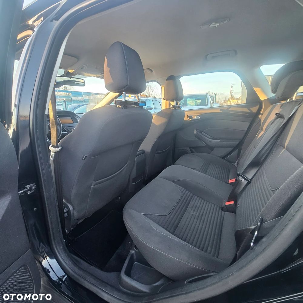 Ford Focus - 28