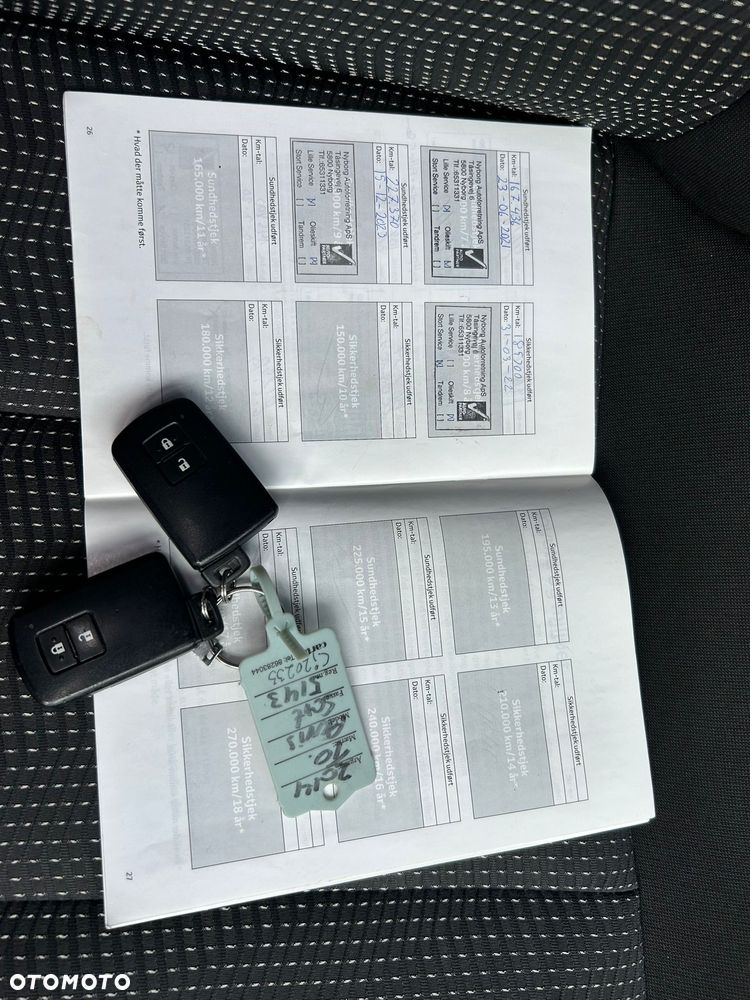 Toyota Auris 1.6 Prestige - 21