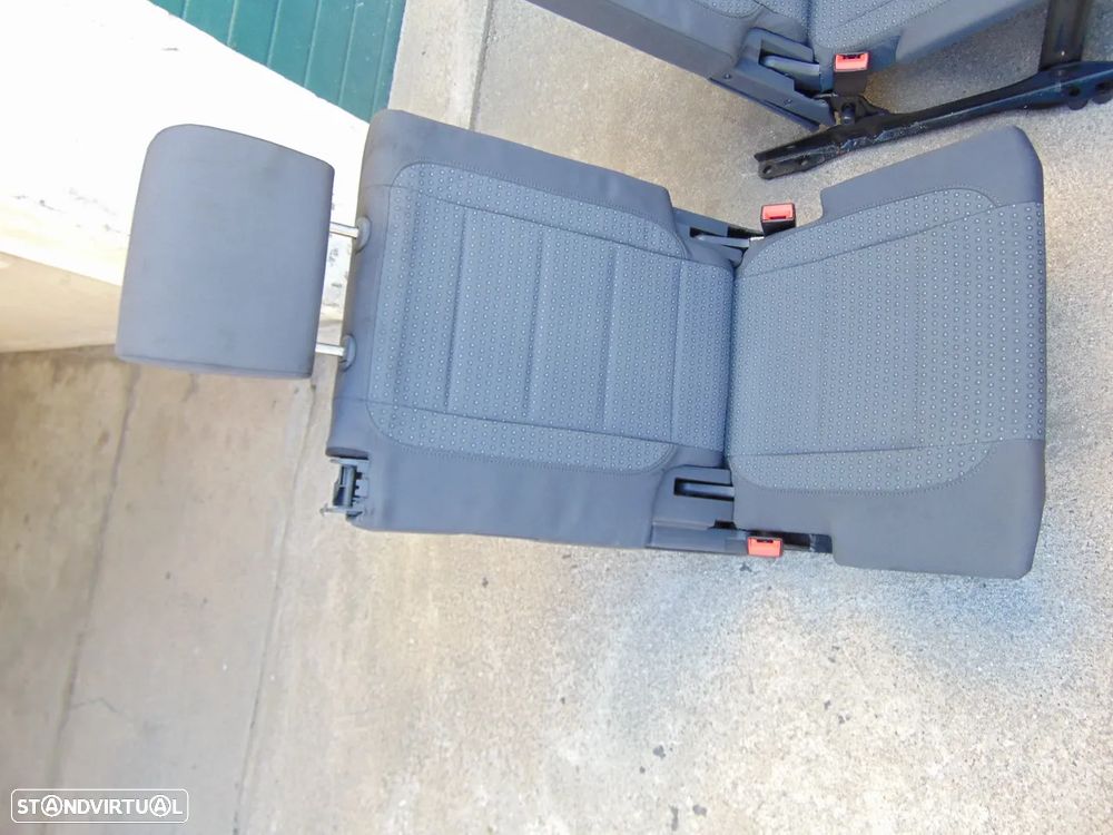 VW Touran 2005 bancos - 11