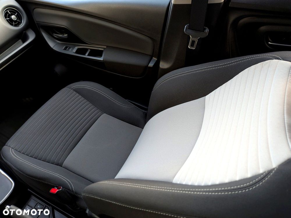 Toyota Yaris 1.5 Premium CVT - 13