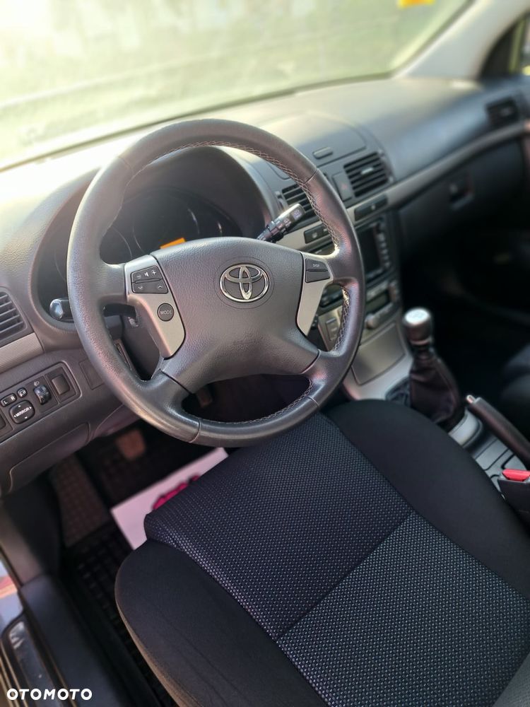Toyota Avensis 2.2 D-CAT Sol plus NAVI - 7