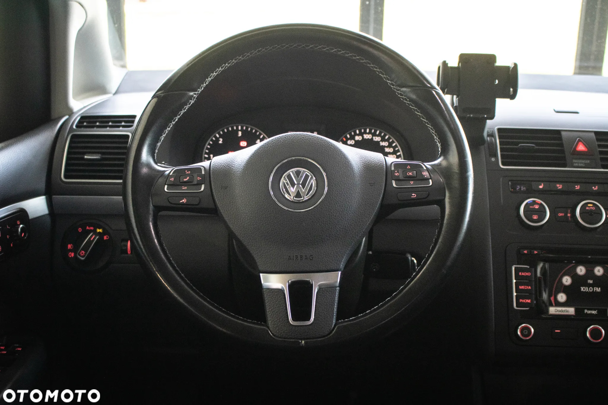 Volkswagen Touran 1.6 TDI DPF BlueMotion Technology DSG Cup - 14