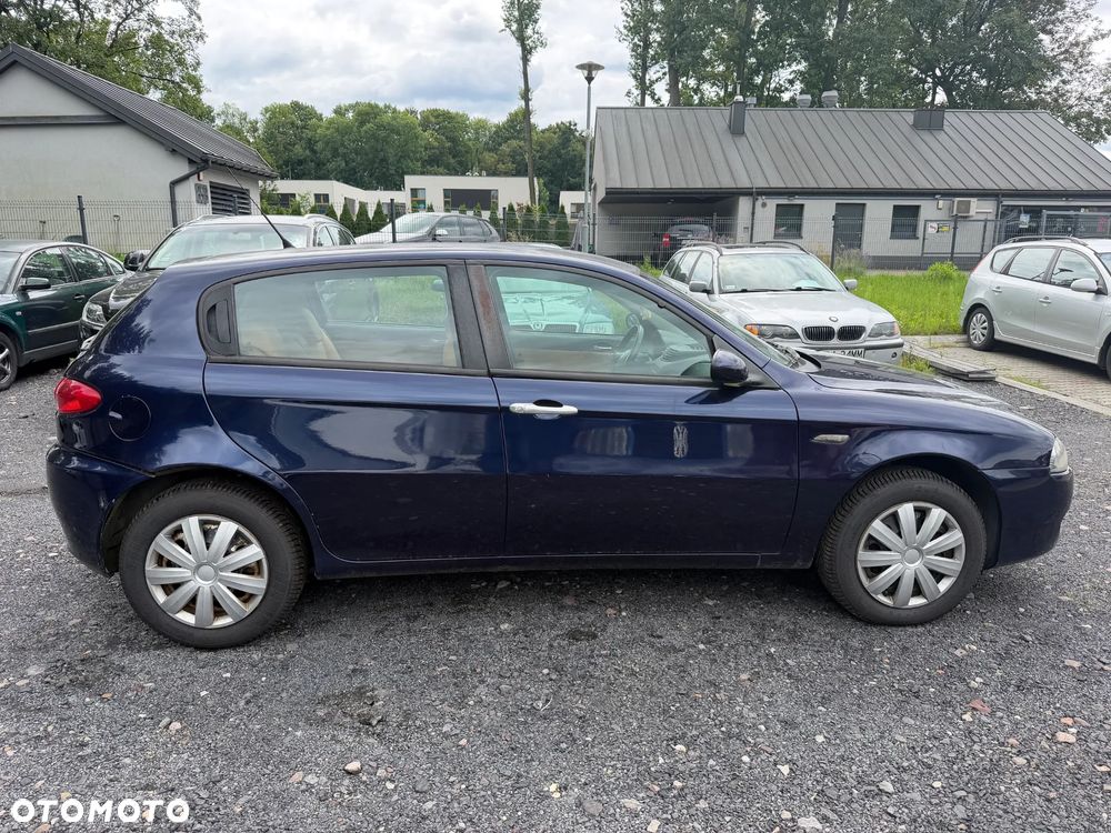 Alfa Romeo 147 1.6 Twin Spark 16V - 6
