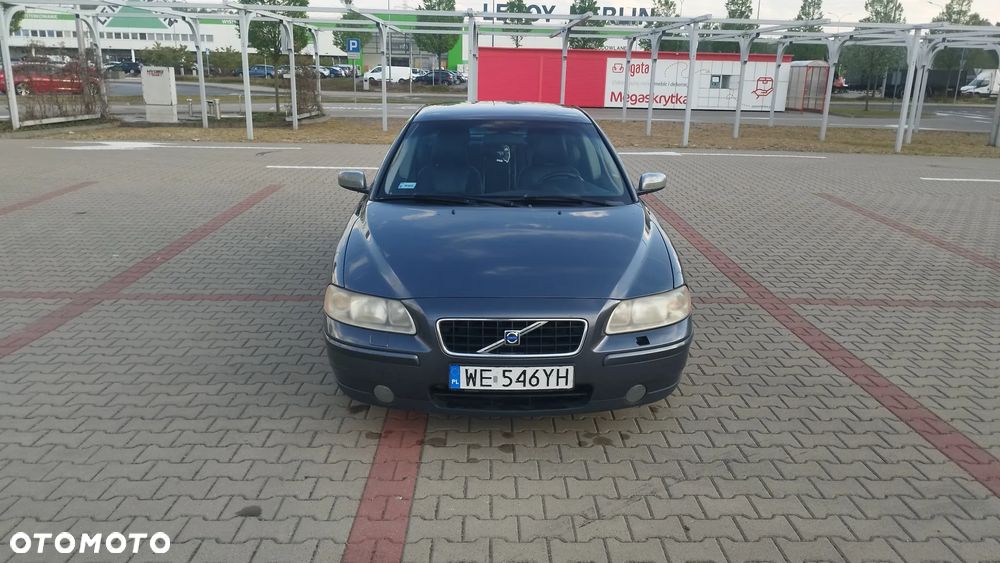 Volvo S60 2.4 Momentum - 6