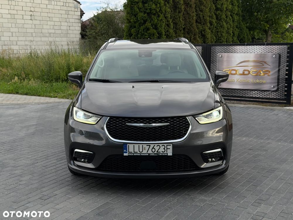 Chrysler Pacifica - 6