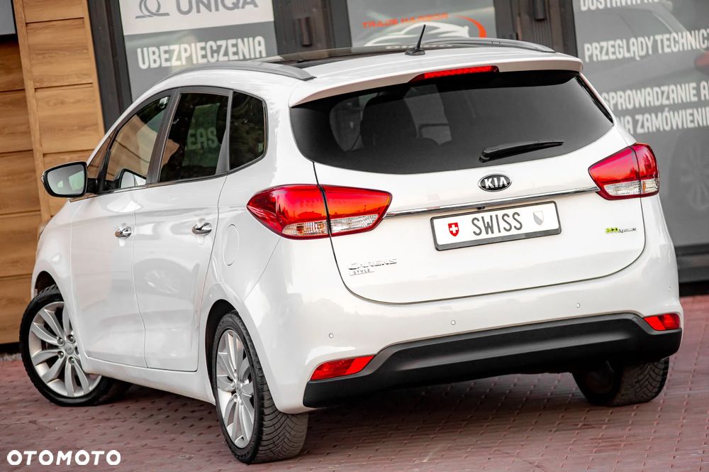 Kia Carens 1.7 CRDi 136 Dream Team Edition - 9