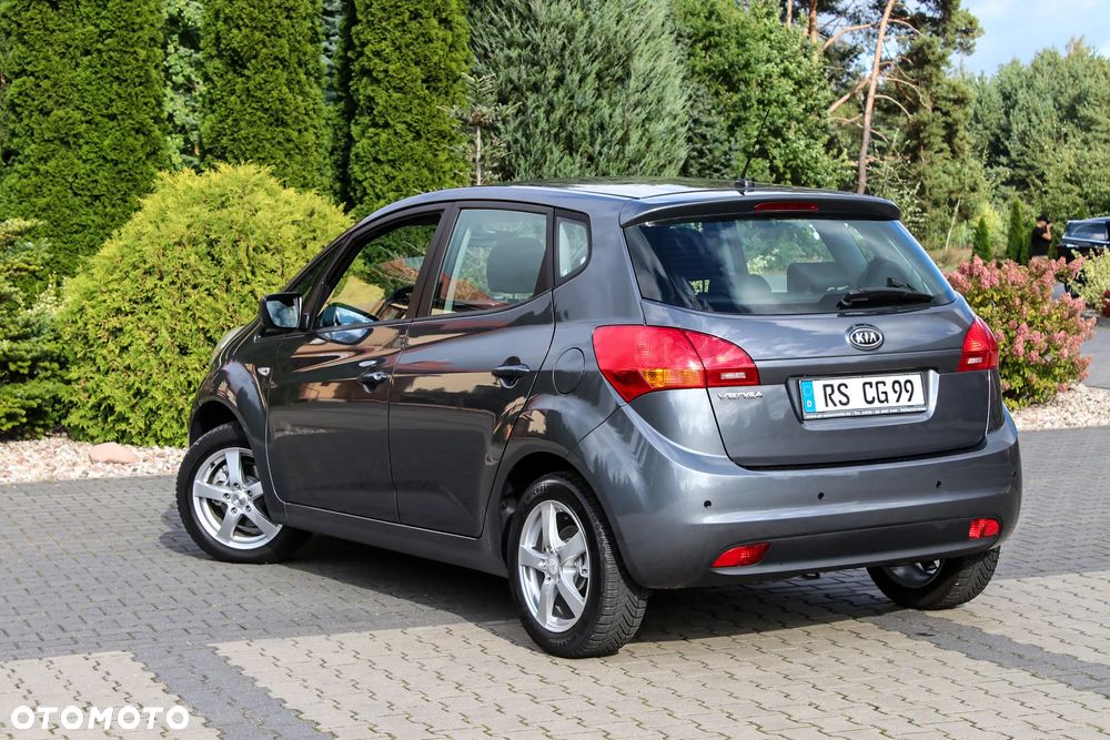 Kia Venga 1.4 L - 16