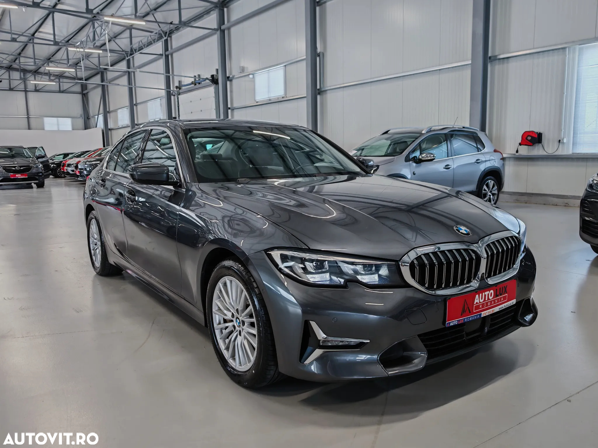 BMW Seria 3 330e Aut. Luxury Line - 2