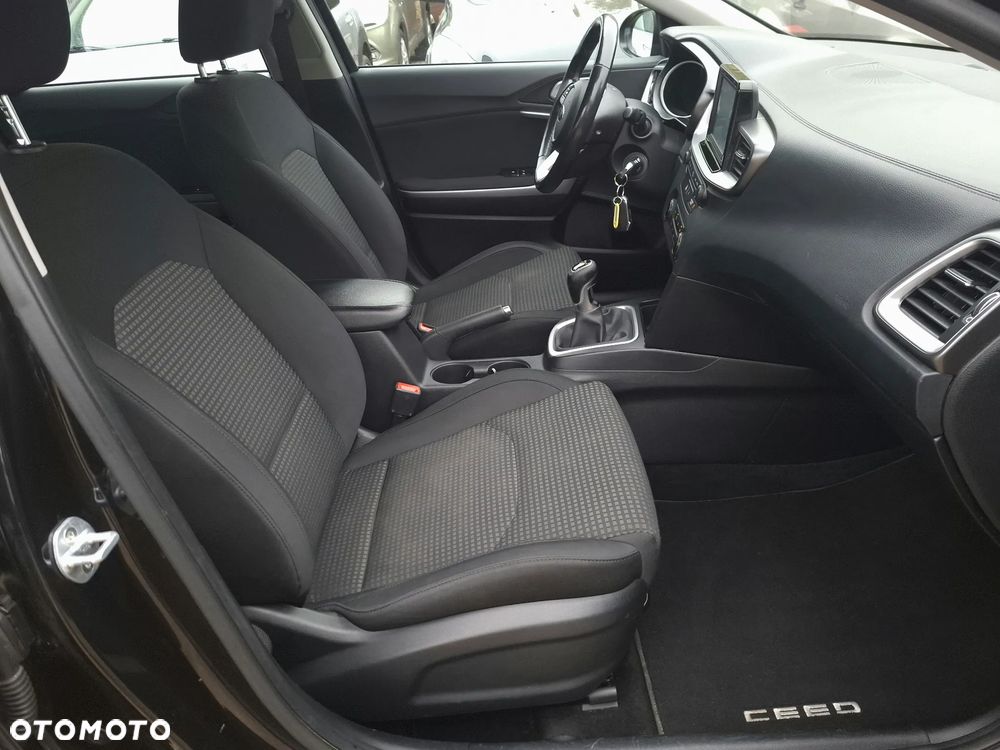 Kia Ceed 1.6 CRDi Edition 7 - 23