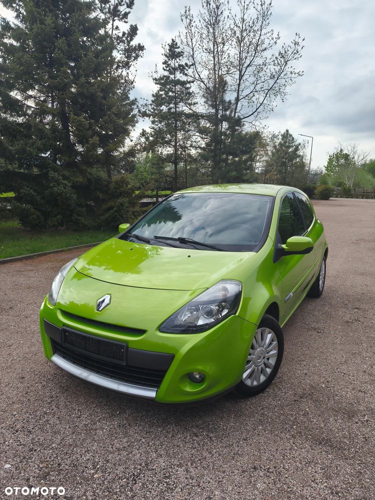 Renault Clio 1.2 16V 75 TomTom Edition - 1