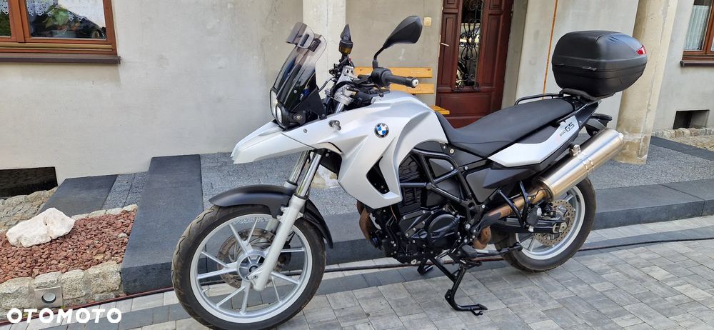 BMW F - 15