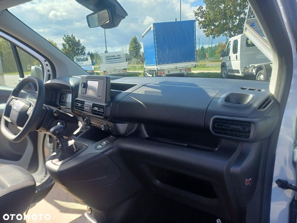 Toyota Proace City Verso 1.5 D-4D Combi - 16