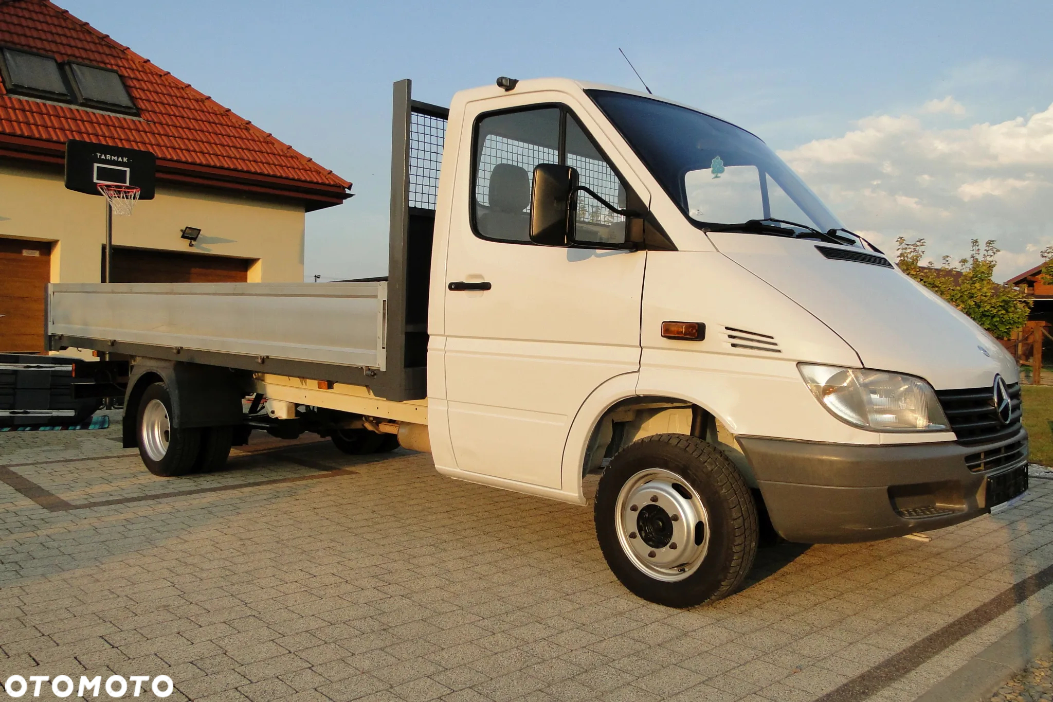 Mercedes-Benz Sprinter - 2