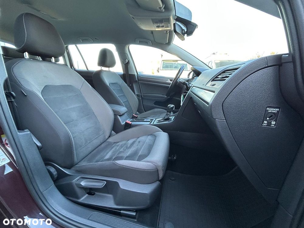 Volkswagen Golf - 17