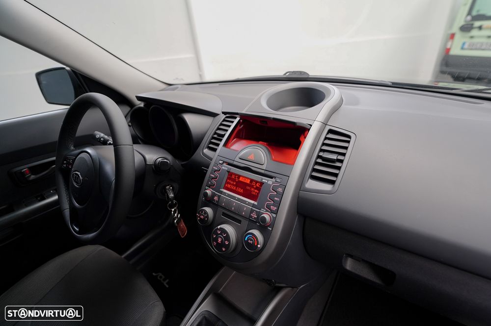 Kia Soul 1.6 CRDi TX - 14