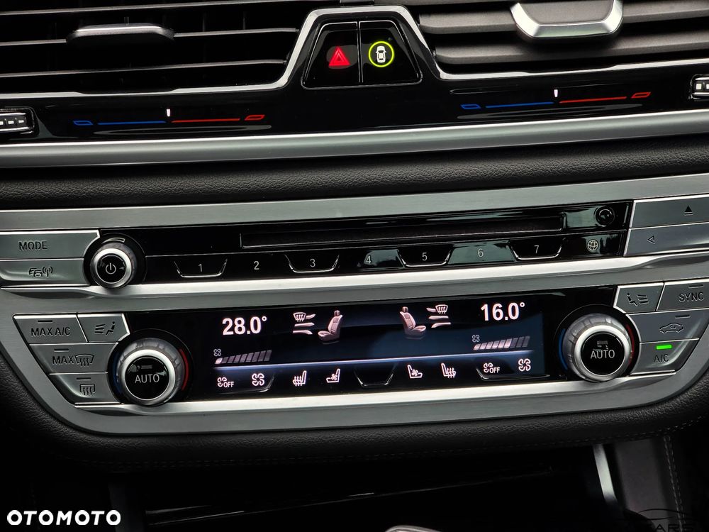 BMW Seria 7 730d xDrive - 27