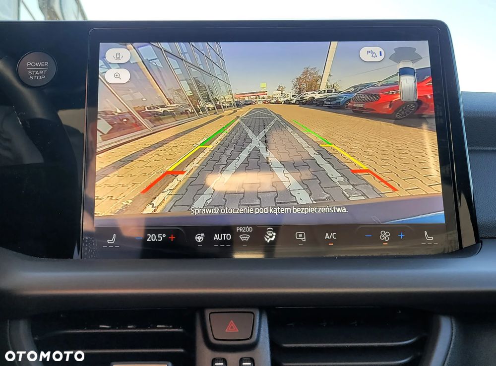 Ford Transit Courier - 16