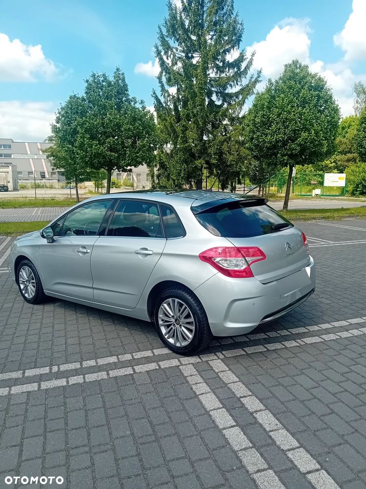 Citroën C4 HDi 90 Attraction - 2