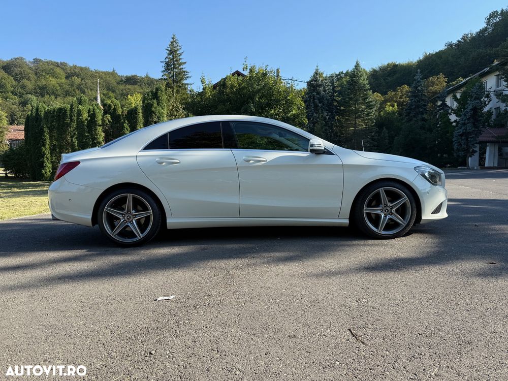 Mercedes-Benz CLA 220 CDI 7G-DCT AMG Line - 10