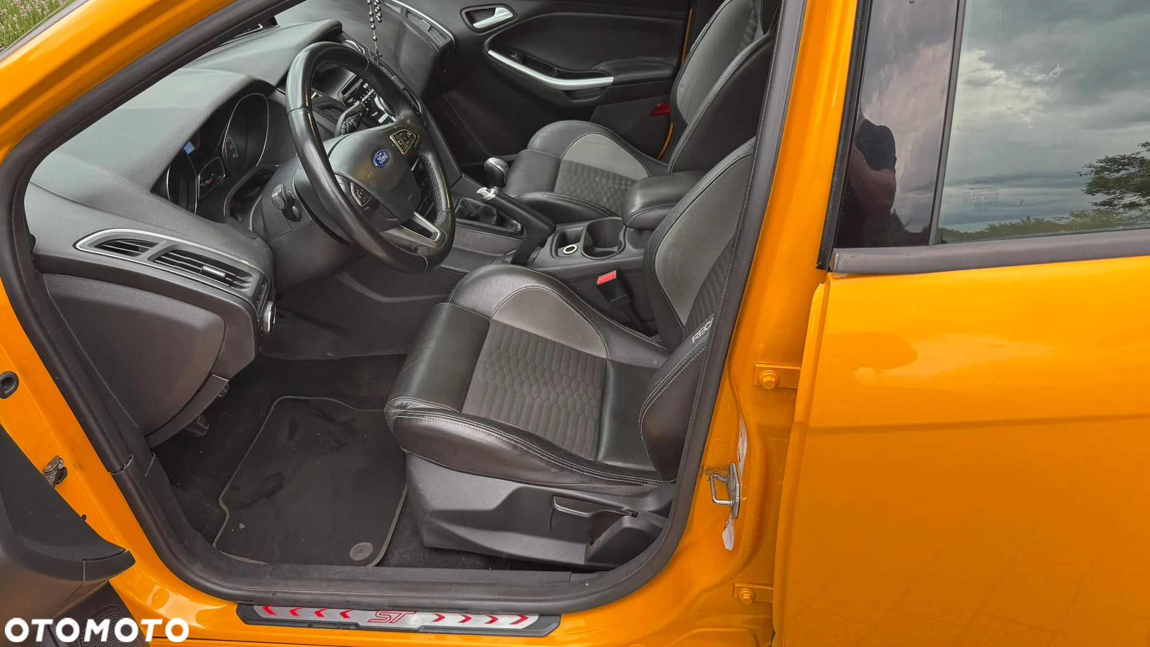 Ford Focus 2.0 EcoBoost ST - 9