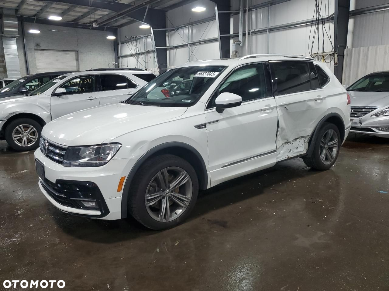 Volkswagen Tiguan - 3
