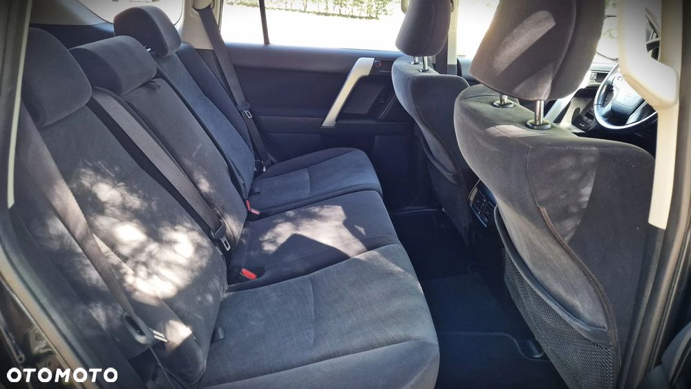 Toyota Land Cruiser LC 2.8 D-4D Prado - 29