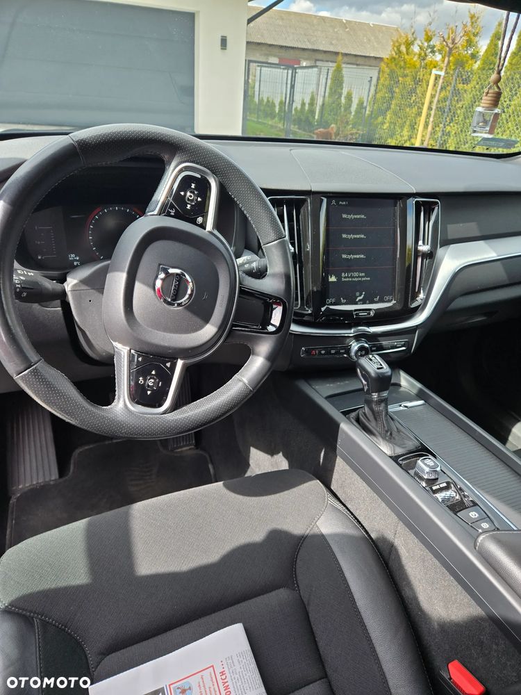 Volvo XC 60 D4 Drive-E Momentum - 4