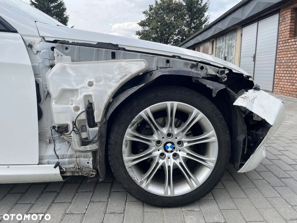 BMW Seria 3 320d DPF M Sport Edition - 7
