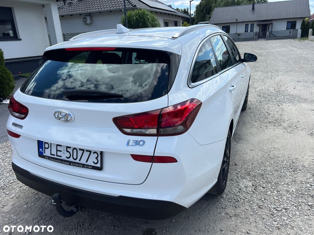 Hyundai i30 1.4 T-GDI Premiere Style - 11