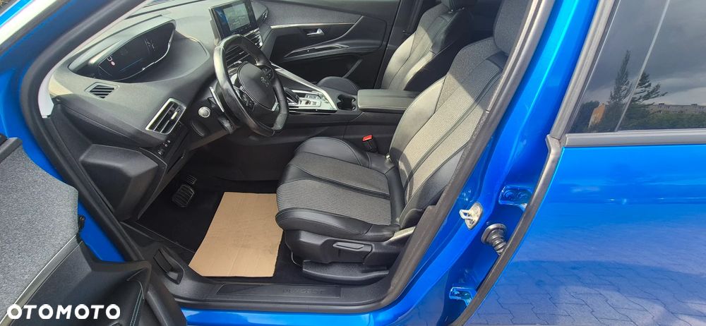 Peugeot 3008 1.2 PureTech GPF Allure S&S EAT8 - 19