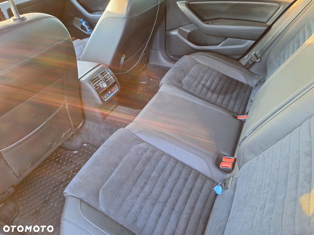 Volkswagen Passat 2018 photo 5