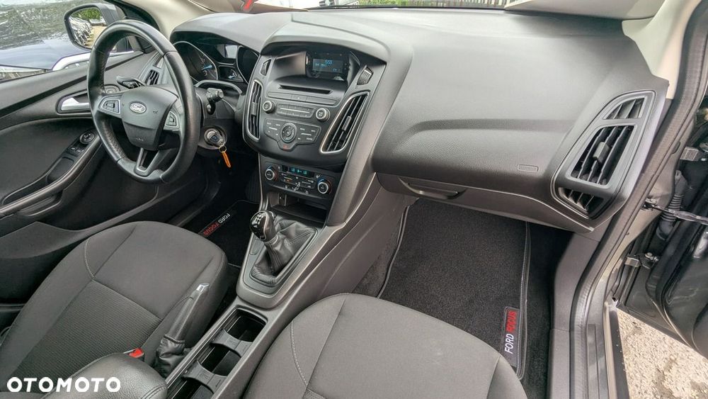 Ford Focus - 18