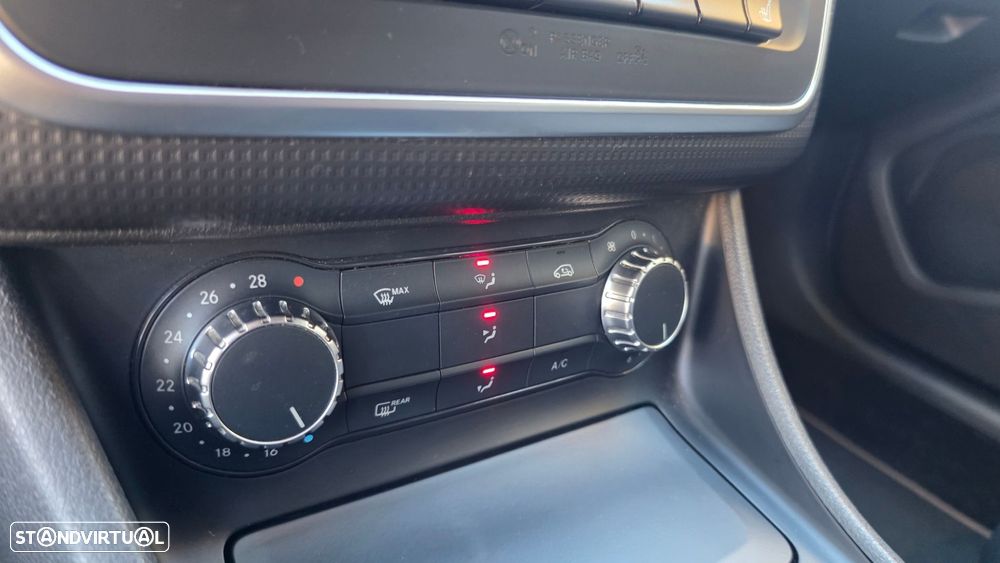 Mercedes-Benz A 180 d Urban - 26