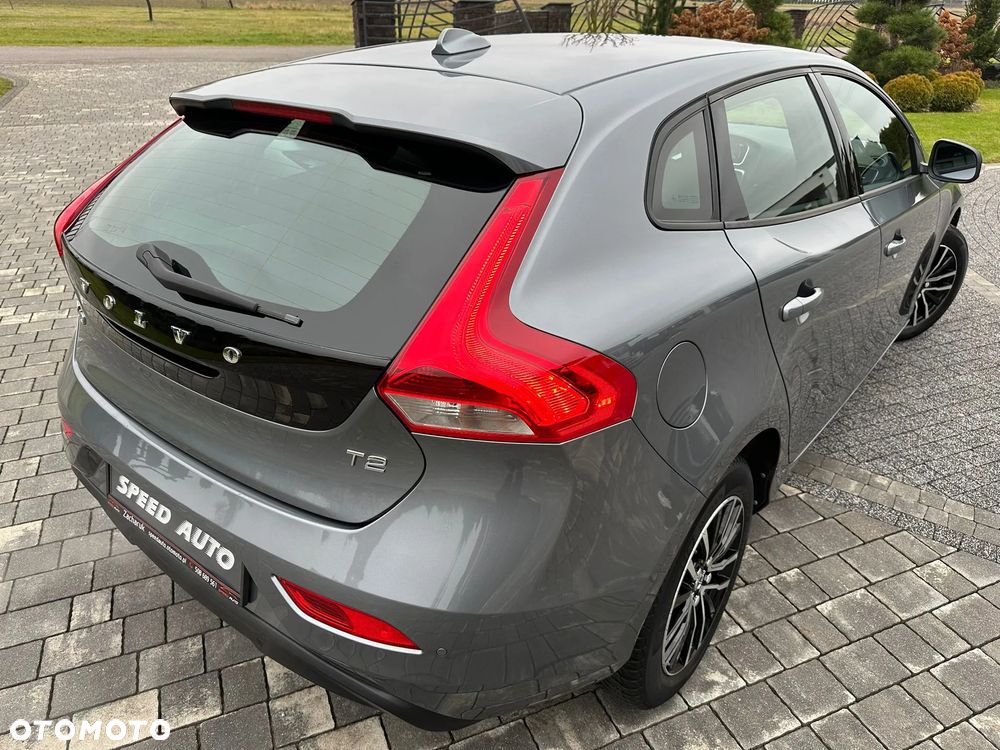 Volvo V40 T2 Geartronic Momentum - 14