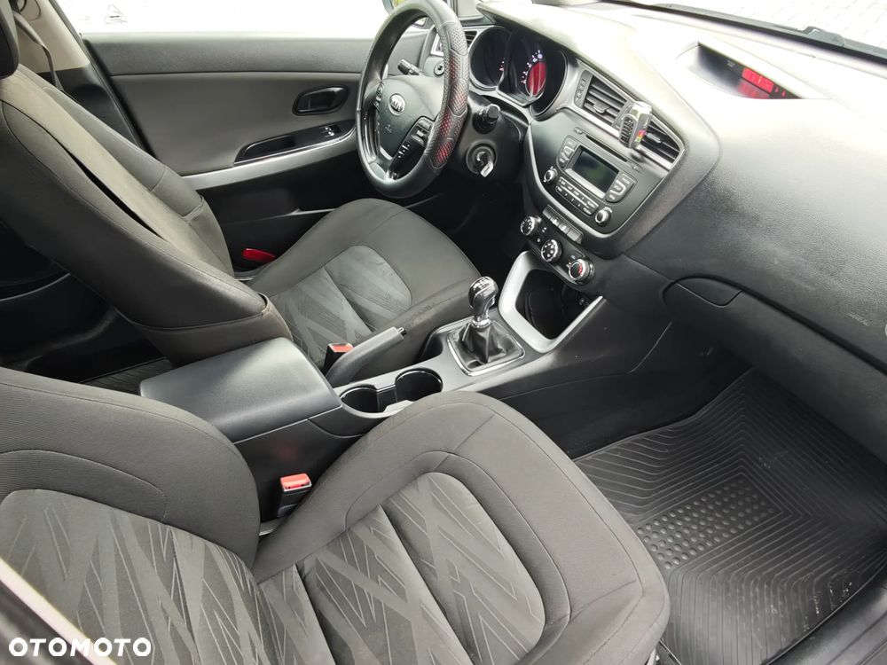 Kia Ceed 1.6 CRDi Smart - 22