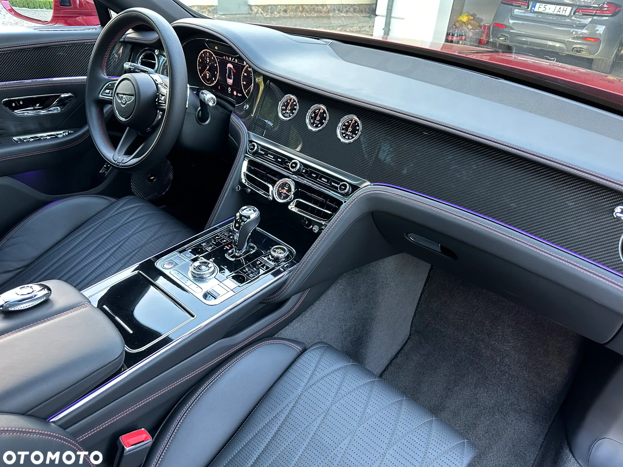 Bentley Flying Spur New V8 Mulliner - 36