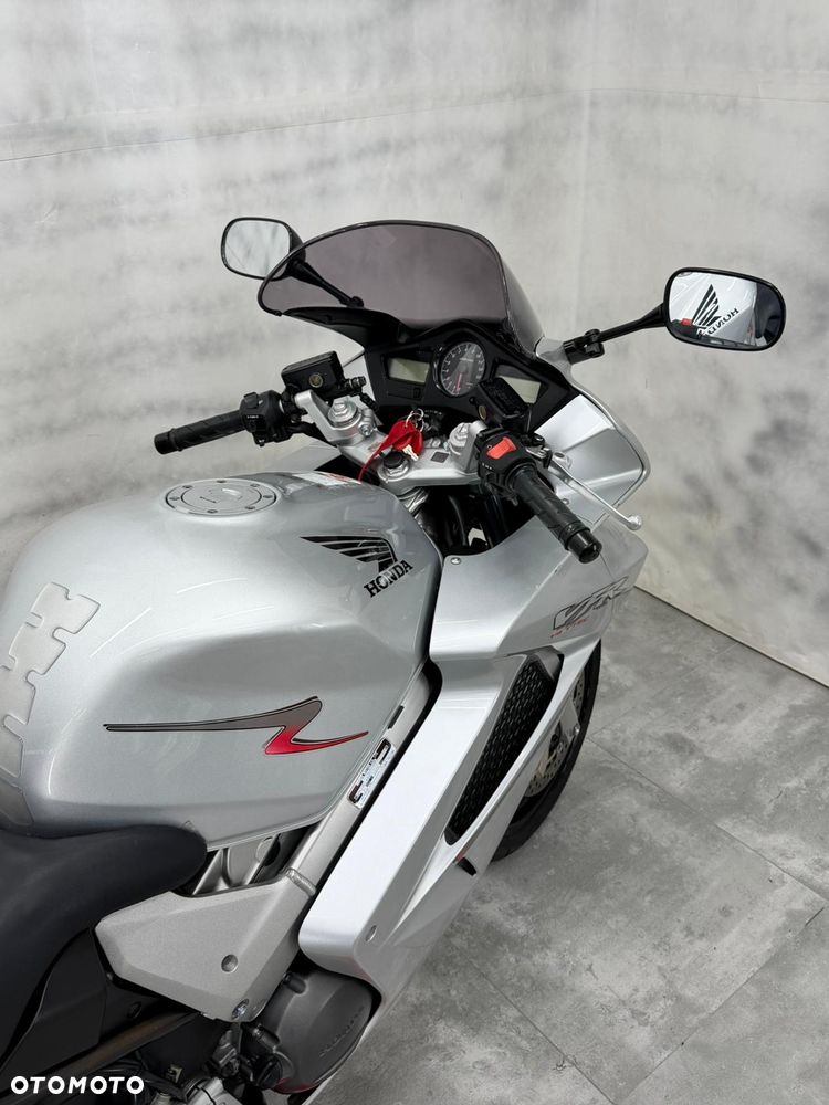 Honda VFR - 20