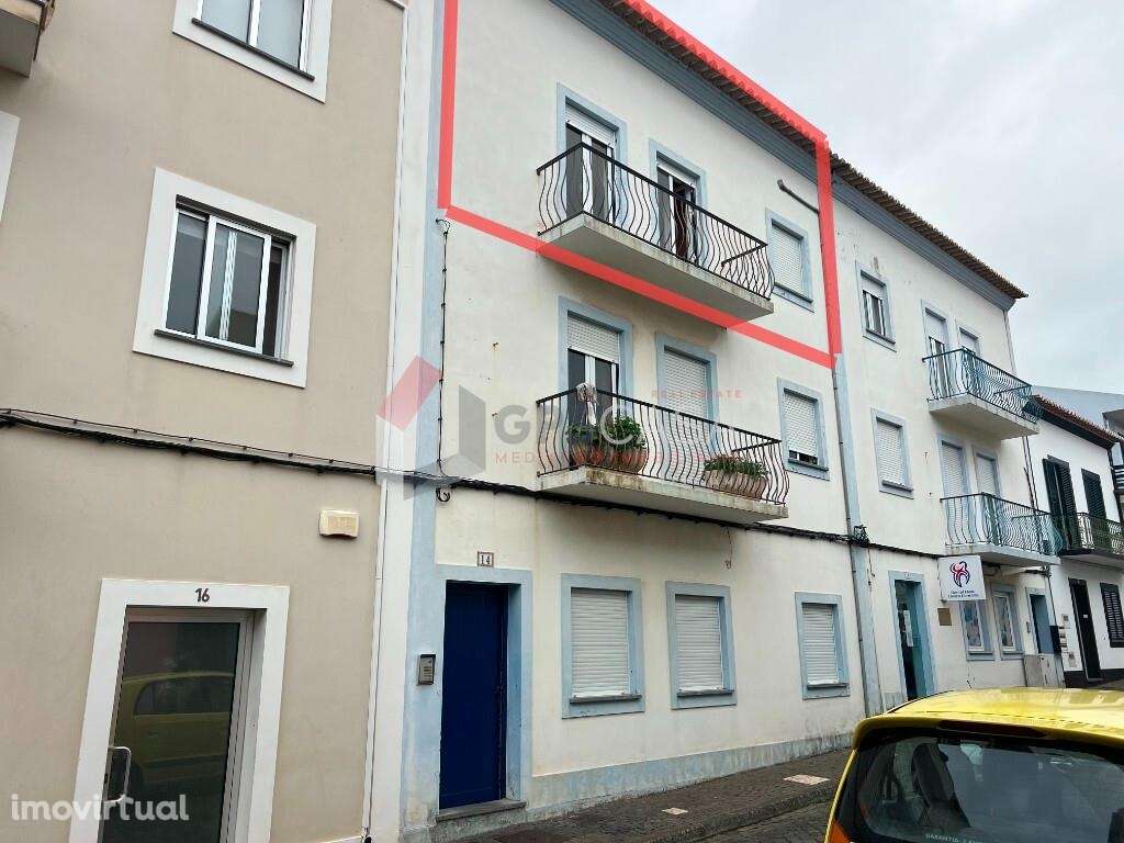 Apart. T3 duplex com vista mar no centro da Praia da Vitória! - Grande imagem: 2/25