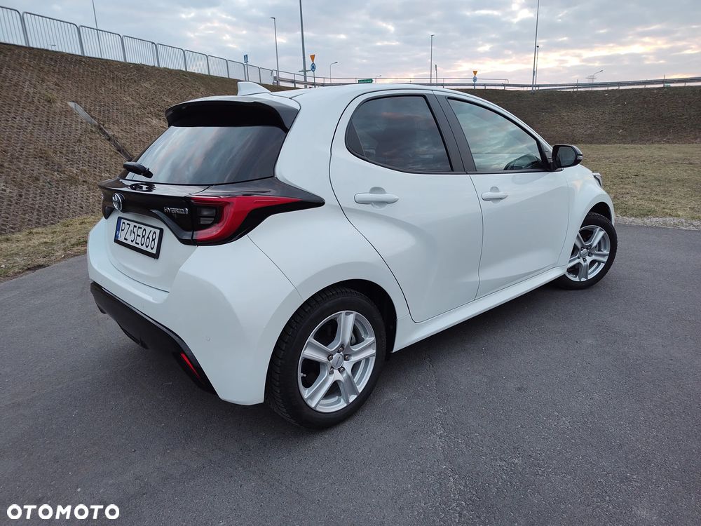 Toyota Yaris Hybrid 1.5 Executive - 11